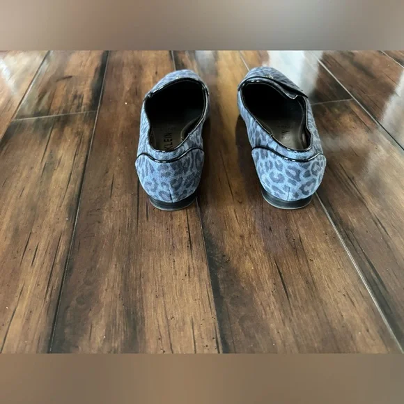 Anne Klein Flats with Sleek Design - Picture 6 of 7